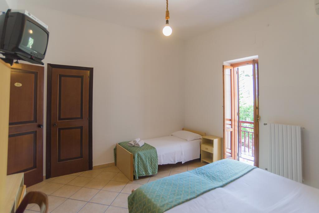 Hotel Alba Del Gargano Mattinata Exterior photo